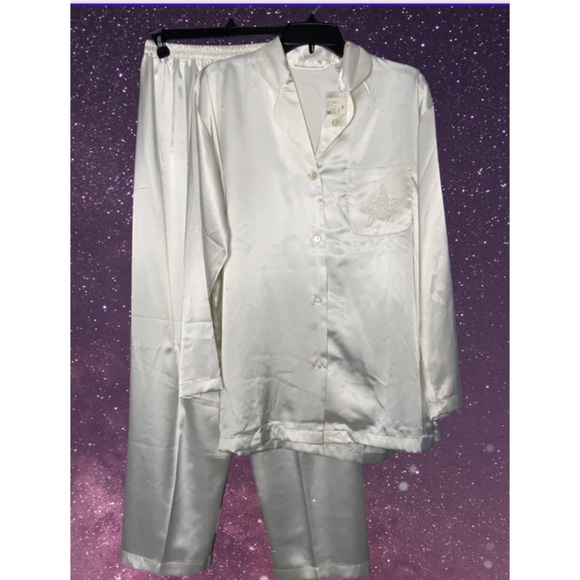 Victoria's Secret Other - Victoria Secret Vintage 90’s Creamy White Satin Long Sleeve & Pant PJ Set M NWT
